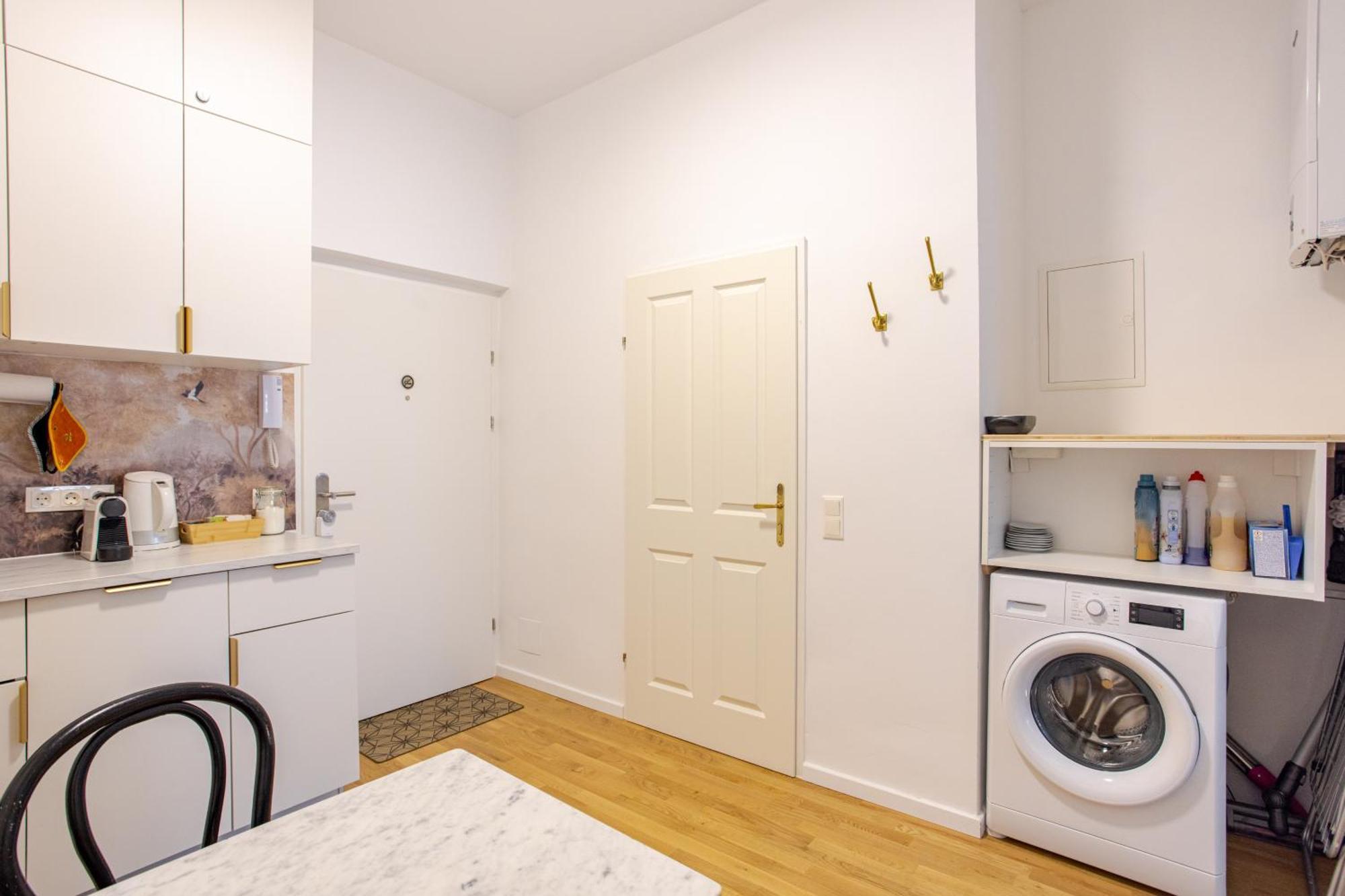 Gemuetliche Wohnung Nur 15 Minuten Ins Stadtzentrum Bécs Kültér fotó